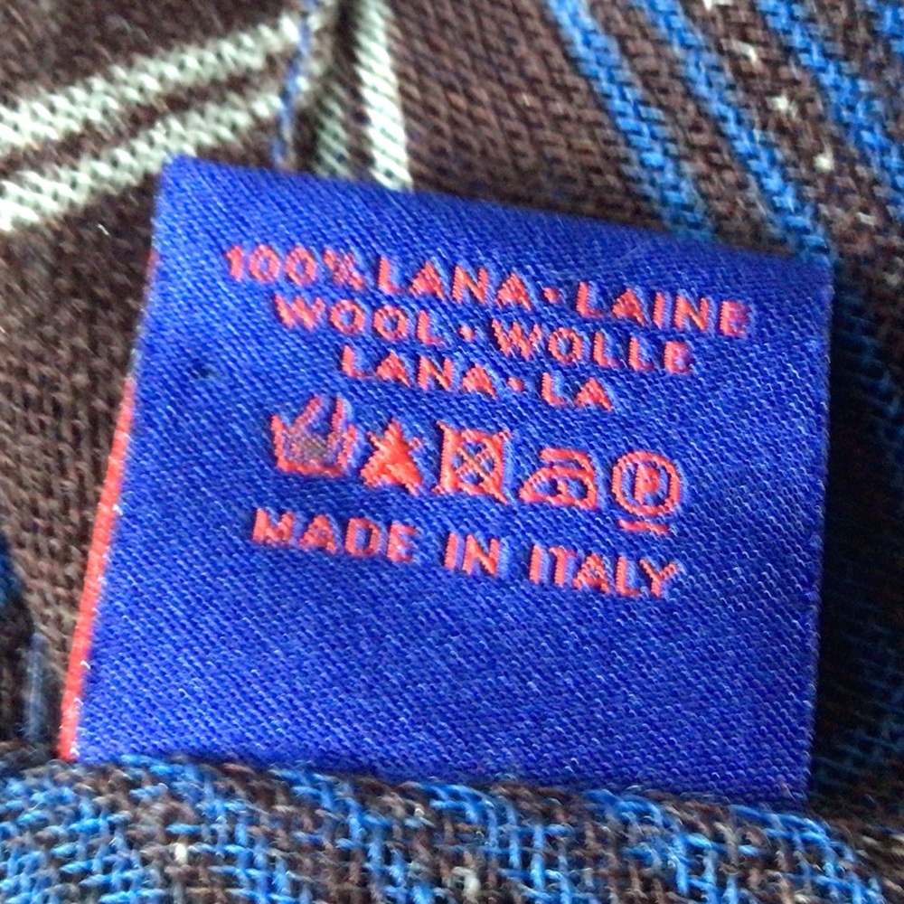 Superwool scarf, made in Italy 72”x31” - Picture 5 of 5